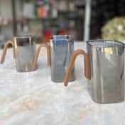 تصویر لیوان پیرکس مکعب دودی دسته چوبی 