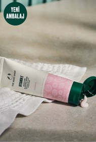 تصویر ماسک صورت زنانه – مردانه بادی شاپ THE BODY SHOP اورجینال D-27034 