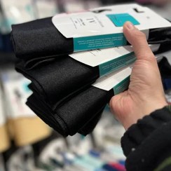 تصویر لگ براق شاین کمرگن دار سایز ۴۰ و ۴۲ رنگ مشکی 