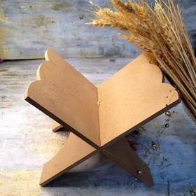 تصویر رحل چوبی 