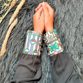 تصویر ساق دست زنانه طرح شهرزاد رنگ طوسی 