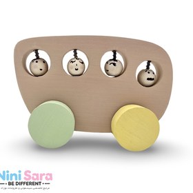 تصویر اتوبوس چوبی طرح فرشته مناسب اکسسوری اتاق نوزاد با بهترین کیفیت چوب راش و رنگ اکریلیک 