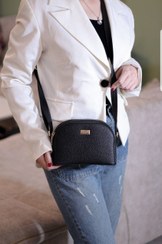 تصویر کیف پاسپورتی زنانه چرم دوشی کیوت 