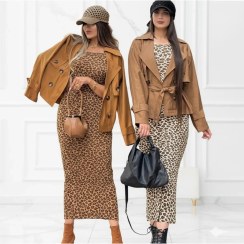 تصویر ماکسی زنانه طرح پلنگی – استایل جسور برای فصل سرد 