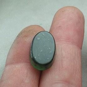 تصویر سنگ یشم معدنی و طبیعی خال دار بسیار زیبا 