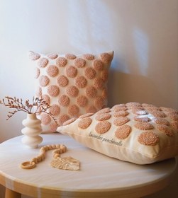 تصویر کوسن توپی پانچدوزی فانتزی Cushion