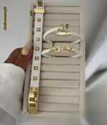 تصویر ست دستبند چرمی سفید رابرت میخی فرگامو 