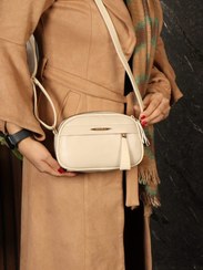 تصویر کیف دوشی زنانه بیورا مدل 1867 از چرم 