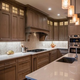 تصویر کابینت کلاسیک طرح چوب 