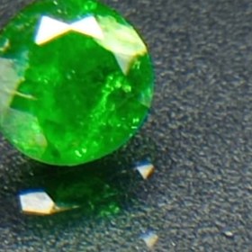 تصویر جواهر دمانتوئید d13 