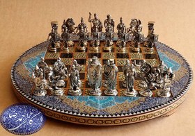 تصویر مهره شطرنج فلزی بزرگ طلایی کاظمی 