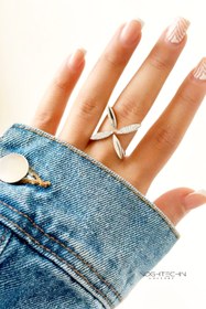 تصویر انگشتر زنانه برند فشن مدل چهار برگ استیل رنگ ثابت Fashion brand women's ring with four leaves, fixed color steel