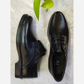 تصویر کفش چرم طبیعی مردانه دست دوز. 