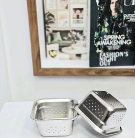 تصویر سبد کوچک استیل نقره‌ای 