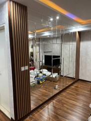 تصویر آینه دکوراتیو طرح آجری نامنظم 