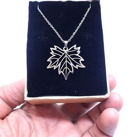 تصویر گردنبند برگ پاییزی استیل دخترانه کد194 