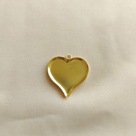 تصویر فریم قلب طلایی کفه دار 