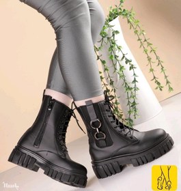 تصویر بوت زنانه نیمه بلند 