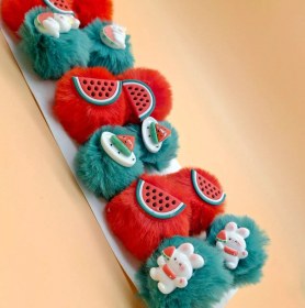 تصویر کش استیکر دار پوم پوم 