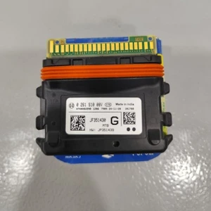 تصویر فروشگاه کی تی ام ایسلند