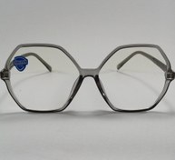 تصویر عینک بلوکات چند ضلعی رنگ دودی مخصوص مطالعه و کامپیوتر 