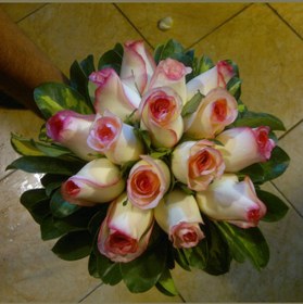 تصویر دسته گل رز هلندی کد 493 