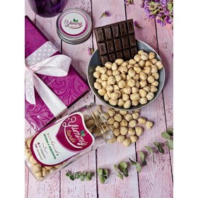 تصویر مغز فندق خام درشت 