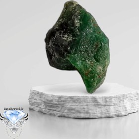 تصویر سنگ امرالد (زمرد) طبیعی 
