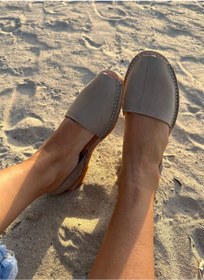 تصویر صندل تخت نبوک مردانه با بند پشتی خاکستری مدل منورکا برند bibibs & co Menorca Nubuck Flat Sandals Sling Back Grey