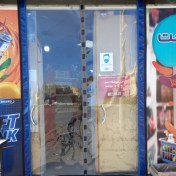 تصویر پرده مغناطیسی طلقی 240در 140 طلق رویال 