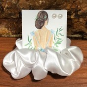 تصویر گیفت عروس اسکرانچی و گوشواره کد 2 