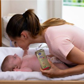 تصویر روغن ماساژ کودک چیکو حجم ۲۰۰ میلی لیتر 