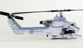 تصویر ماکت هلیکوپتر کبری نیروی دریایی امریکا | Forces Of Valor 1:48 Bell AH-1W Whiskey Cobra U.S Marine 