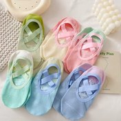 تصویر جوراب یوگا و پیلاتس ضربدری زنانه ضدلغزش با کف سیلیکونی 