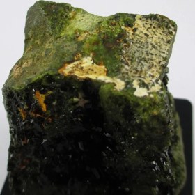 تصویر سنگ راف اپیدوت کد 2629 