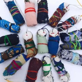 تصویر آویز عروسک نی نی گل بی‌بی 