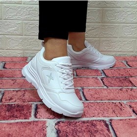 تصویر کفش ورزشی اورتپدیک سفید سوومی با ساق غیر مشبک برند kinetix Suomy White Orthopedic Non-mesh Legged Sports Shoes