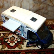 تصویر ماکت کاروان یا ون کمپ نایاب 