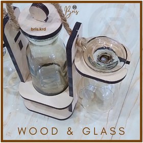 تصویر تنگ و گلاس شامپاینی 