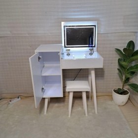 تصویر میز آرایش مینیمال 