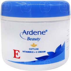 تصویر کرم نرم کننده و لطافت دهنده کاسه‌ای حاوی ویتامین C و E آردن 