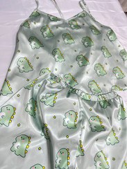 تصویر تاپ و شلوارک ساتن - فری سایز ( ۴۶-۳۸) / 