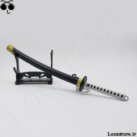 تصویر شمشیر دکوری زورو غلاف دار مشکی طلایی 