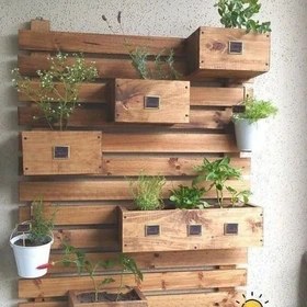 تصویر استند گل و گلدان چوبی دیواری از جنس چوب خالص نراد 