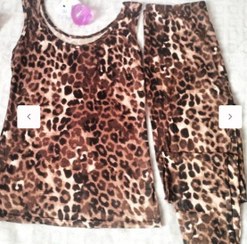 تصویر ست زنانه تاپ و شلوار پلنگی رنگ قهوه ای جنس گیاهی فری تا 48 