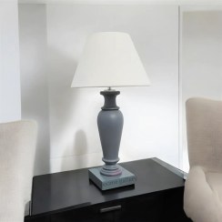 تصویر آباژور چوبی مینیمال 