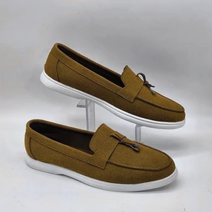 تصویر فروشگاه گلچین بزرگ پا