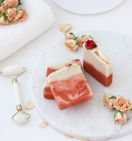 تصویر صابون گیاهی گل انار Pomegranate flower herbal soap