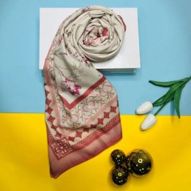 تصویر روسری نخی صورتی ۱۴۰4 