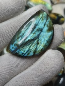 تصویر لابرادوریت ماداگاسکار Labradorite of Madagascar